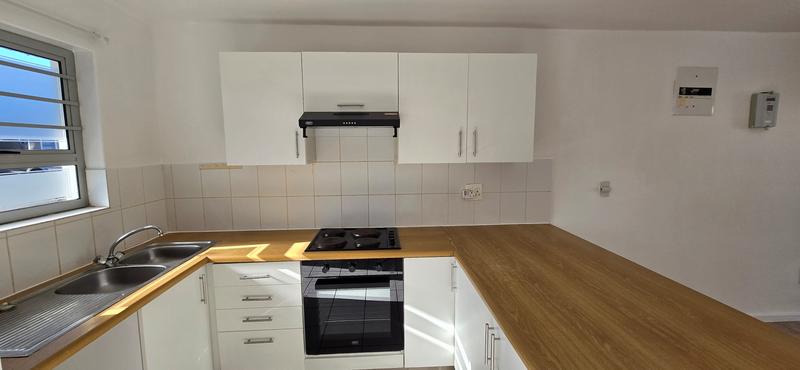 2 Bedroom Property for Sale in Oakglen Western Cape